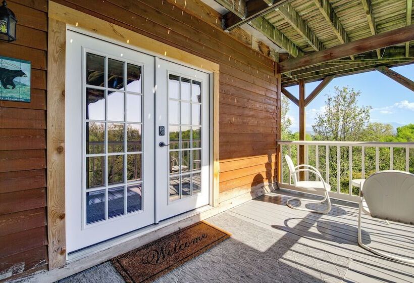 Sevierville Home W/ Mountain & Countryside Views