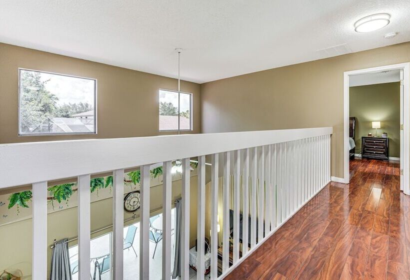 10 Mi To Parks: Spacious Kissimmee Home W/ Lanai!