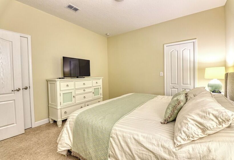 Spectacular Champions Gate Vacation Home