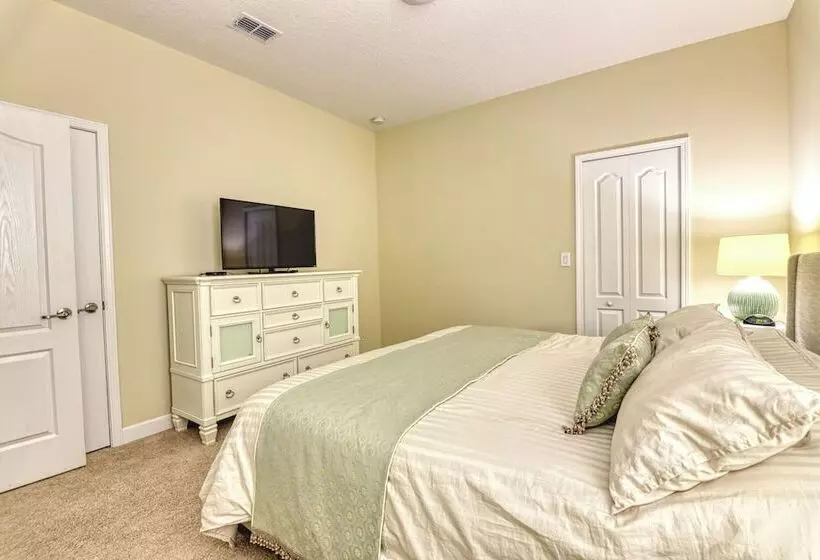 Spectacular Champions Gate Vacation Home