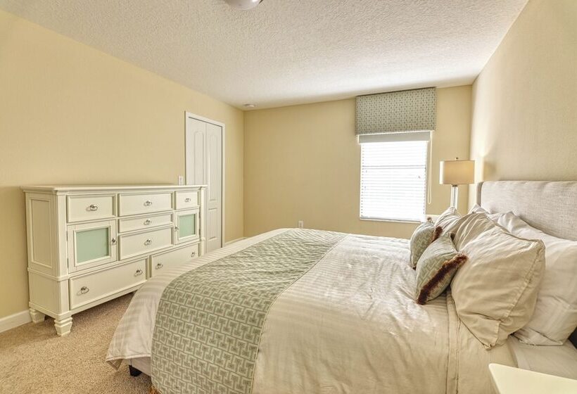 Spectacular Champions Gate Vacation Home