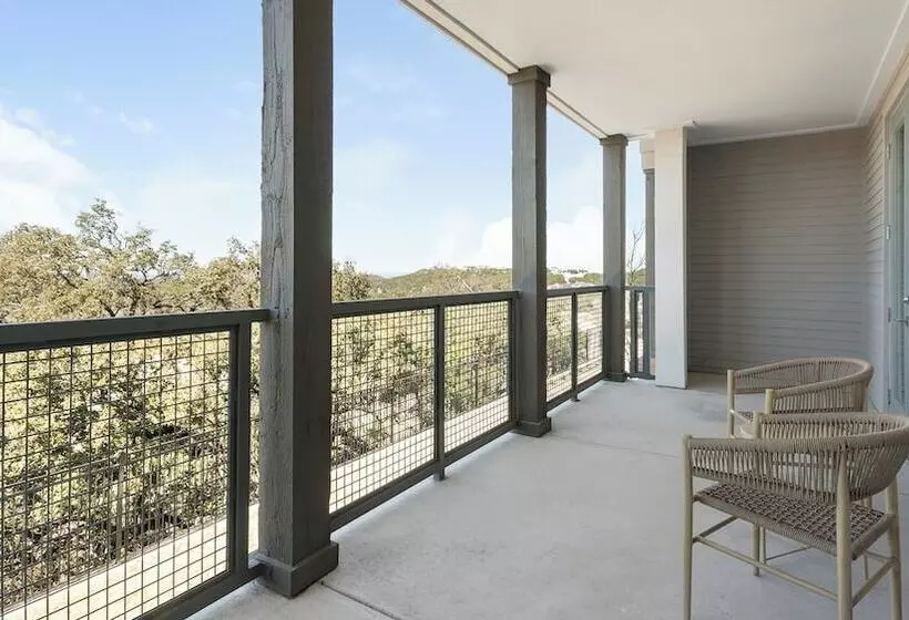 The Artesian At Bee Cave Apartments By Barsala