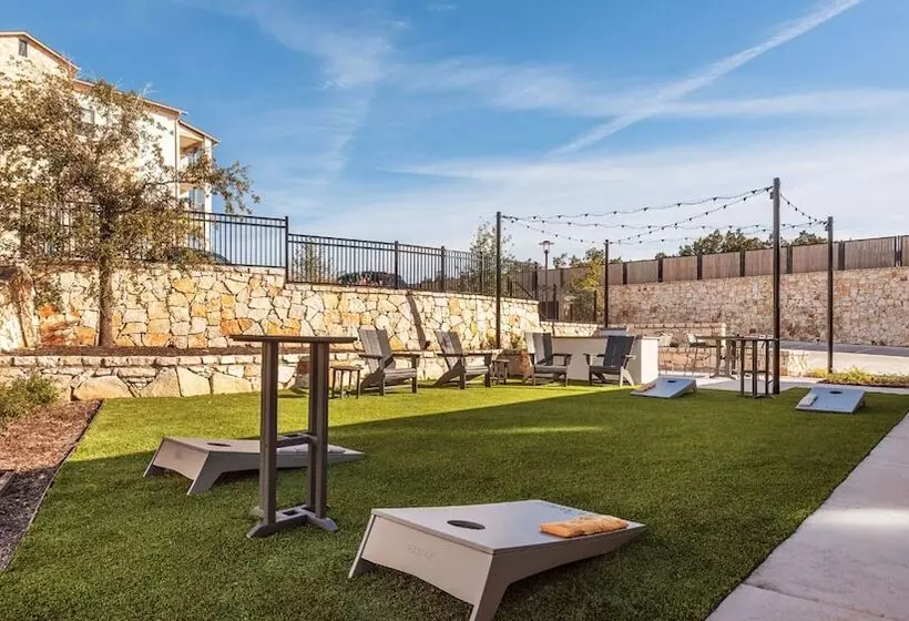 The Artesian At Bee Cave Apartments By Barsala