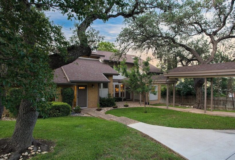 Travis By Avantstay Waterfront Lake Retreat