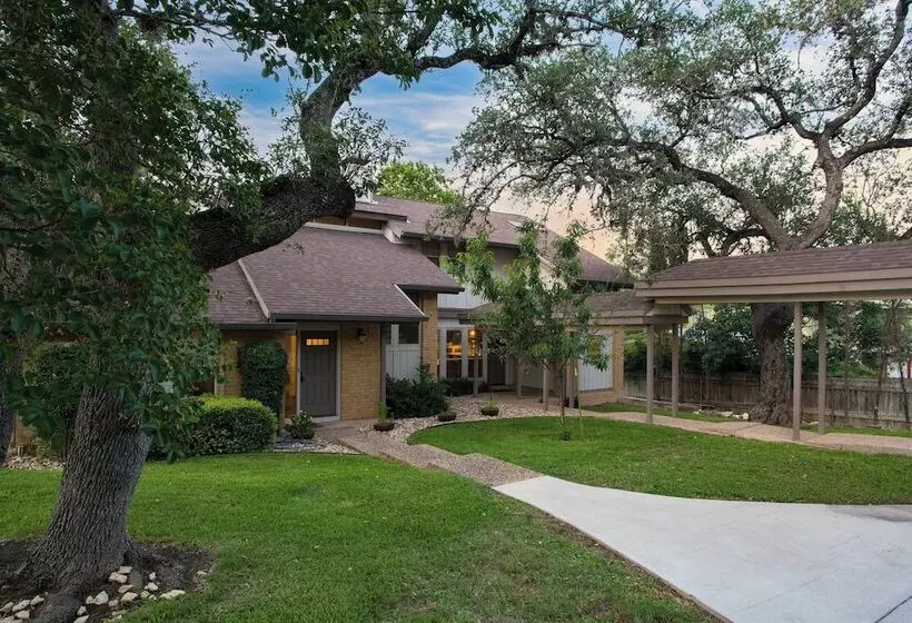 Travis By Avantstay Waterfront Lake Retreat