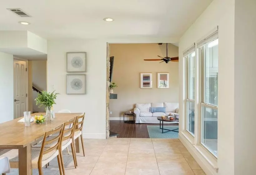 Travis By Avantstay Waterfront Lake Retreat