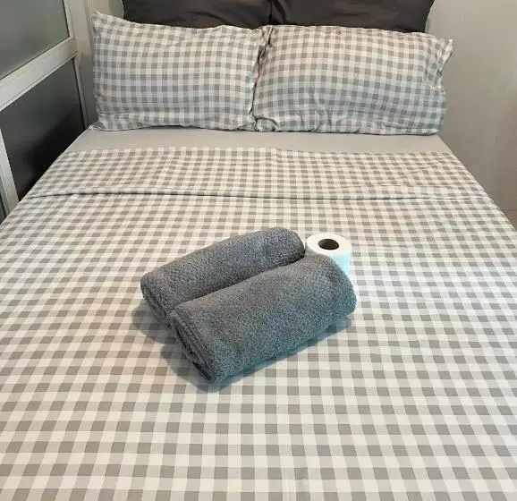 ユースホステル Cozy Staycation By Tin
