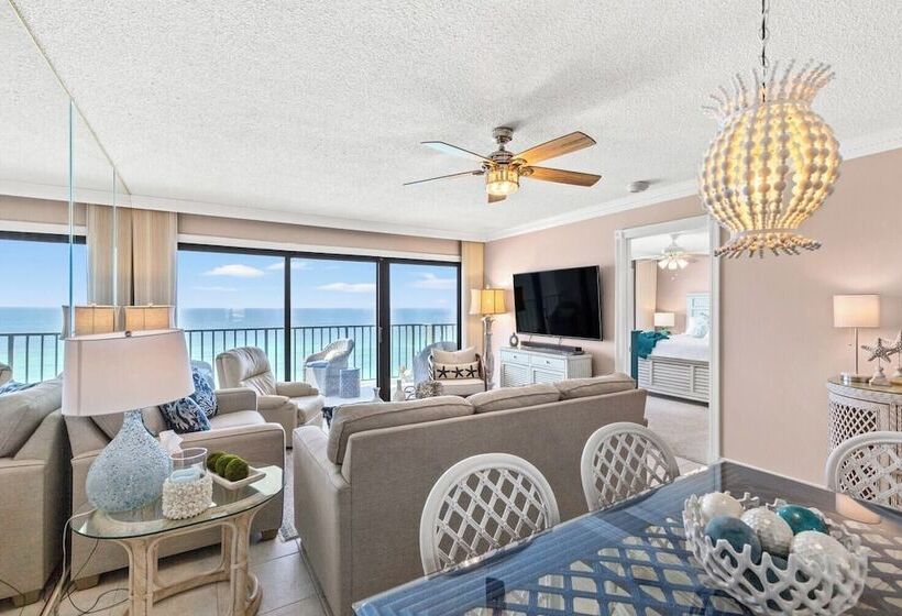 Beachfront Breeze By Avantstay Beachfront Condo