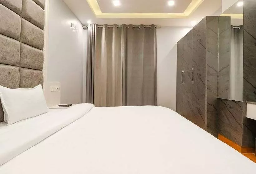 Fabhotel Prime Av Royale