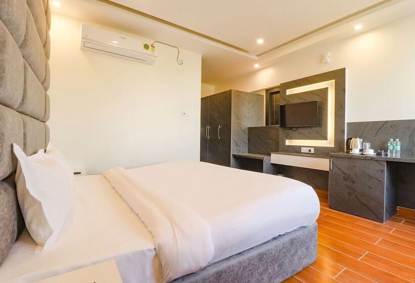 Fabhotel Prime Av Royale