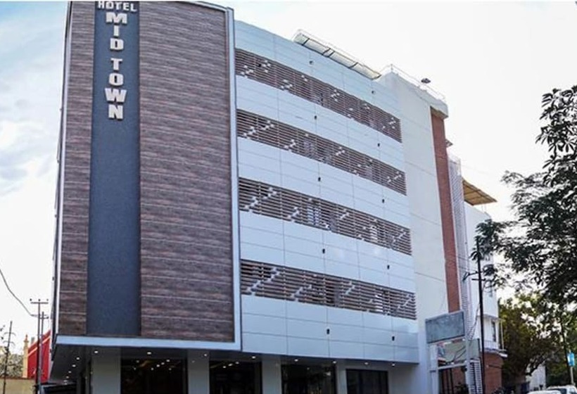 Fabhotel Prime Midtown