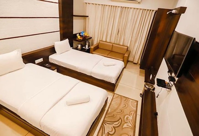 Fabhotel Prime Midtown