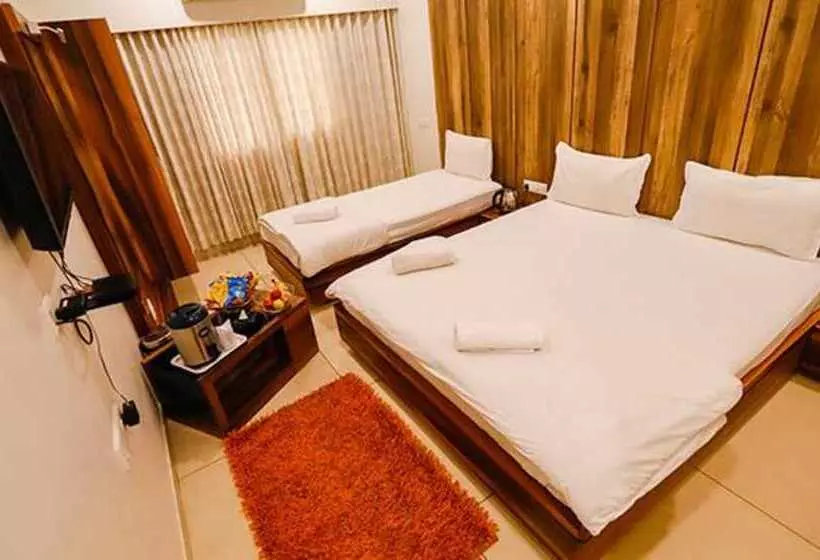 Fabhotel Prime Midtown