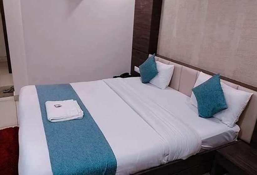 Fabhotel Prime Midtown