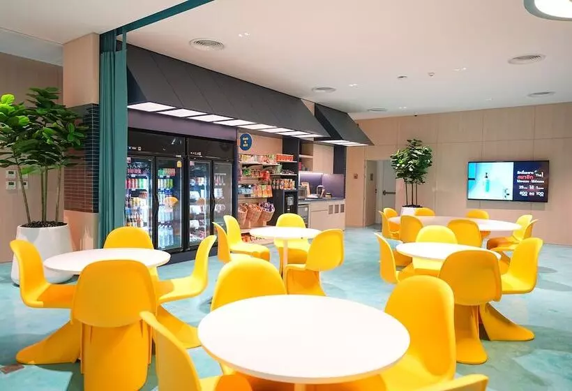 Go Hotel Sriracha At Central Si Racha