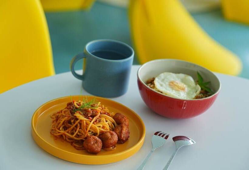 Go Hotel Sriracha At Central Si Racha