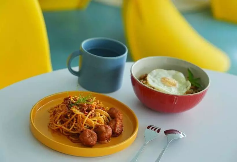 Go Hotel Sriracha At Central Si Racha