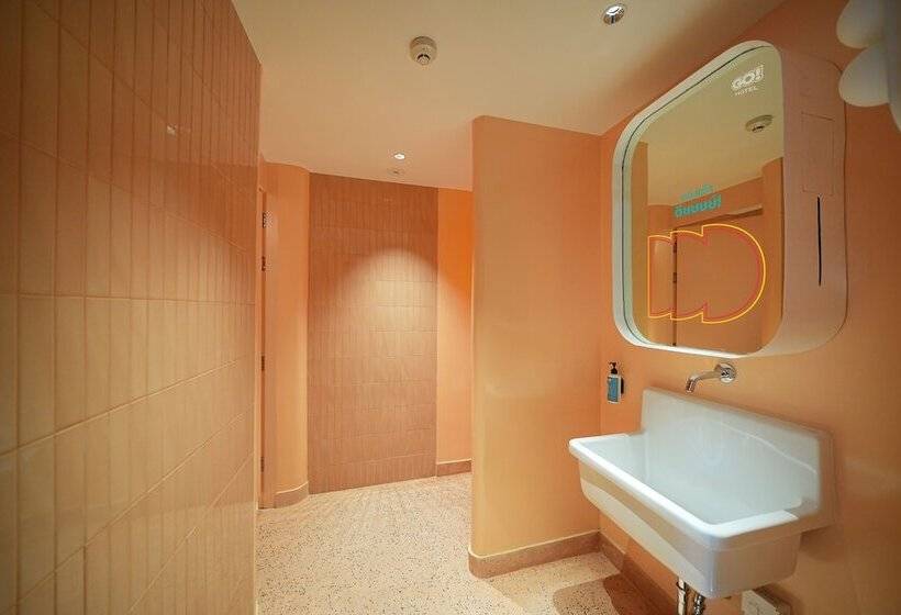 Go Hotel Sriracha At Central Si Racha