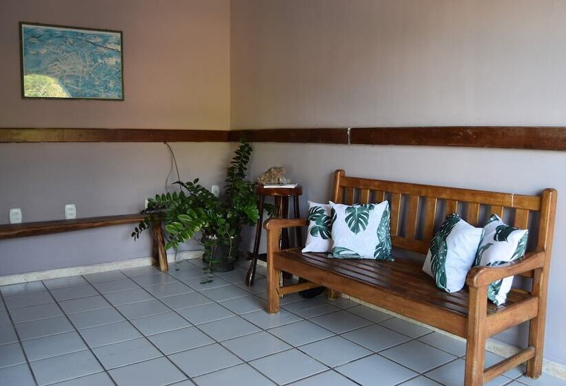 פונדק Serra Grisante Pousada