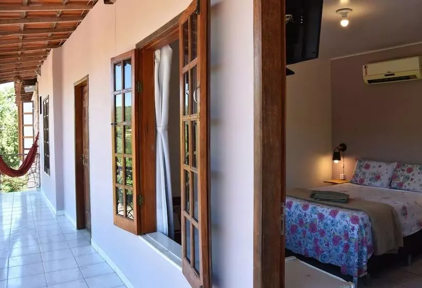 Hostelli Serra Grisante Pousada