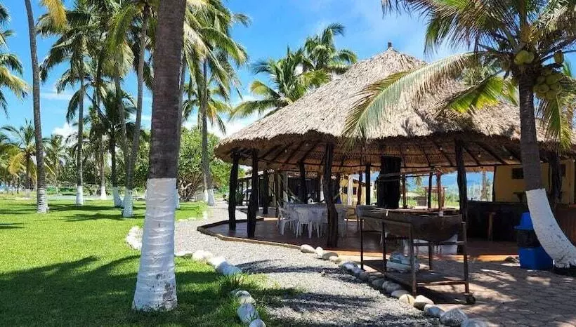 Hotelli Beach Paradise