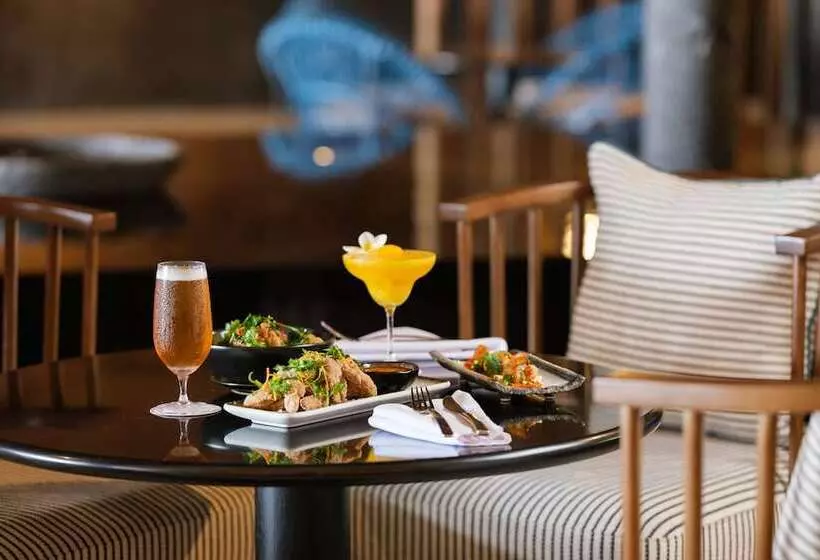 ホテル Crowne Plaza Fiji Nadi Bay Resort & Spa, An Ihg