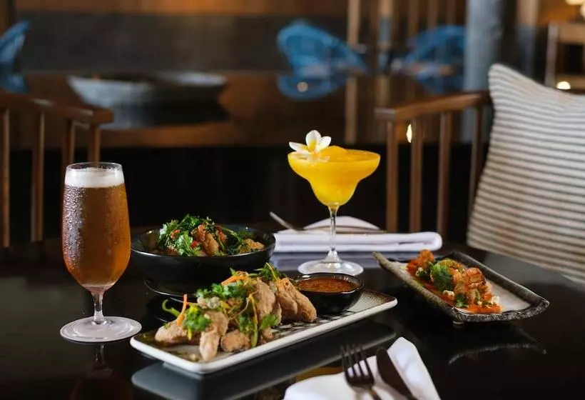 ホテル Crowne Plaza Fiji Nadi Bay Resort & Spa, An Ihg