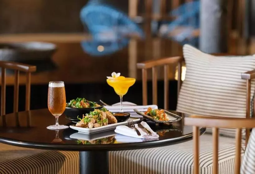 ホテル Crowne Plaza Fiji Nadi Bay Resort & Spa, An Ihg