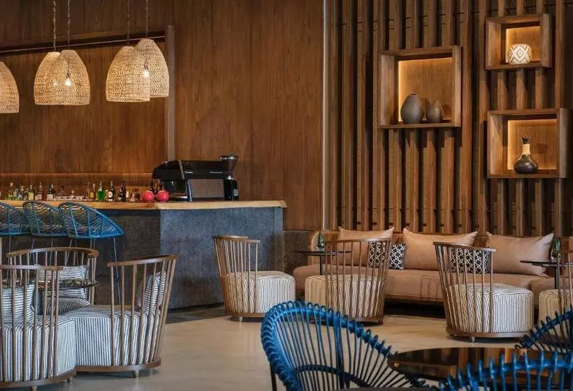 ホテル Crowne Plaza Fiji Nadi Bay Resort & Spa, An Ihg