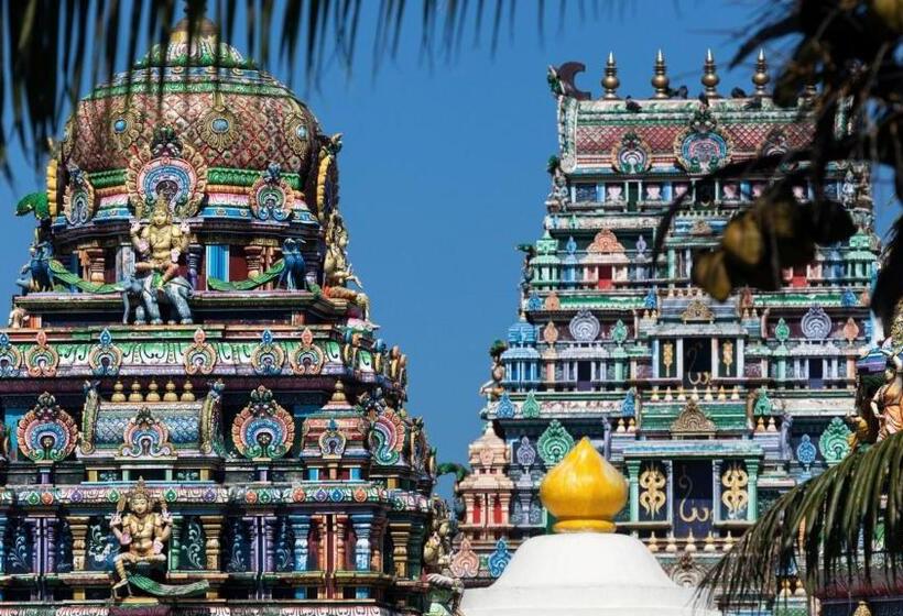 Hôtel Crowne Plaza Fiji Nadi Bay Resort & Spa, An Ihg