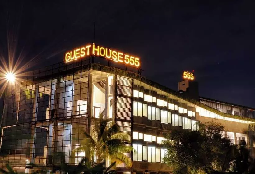 Hotelli Guest House 555 Nki