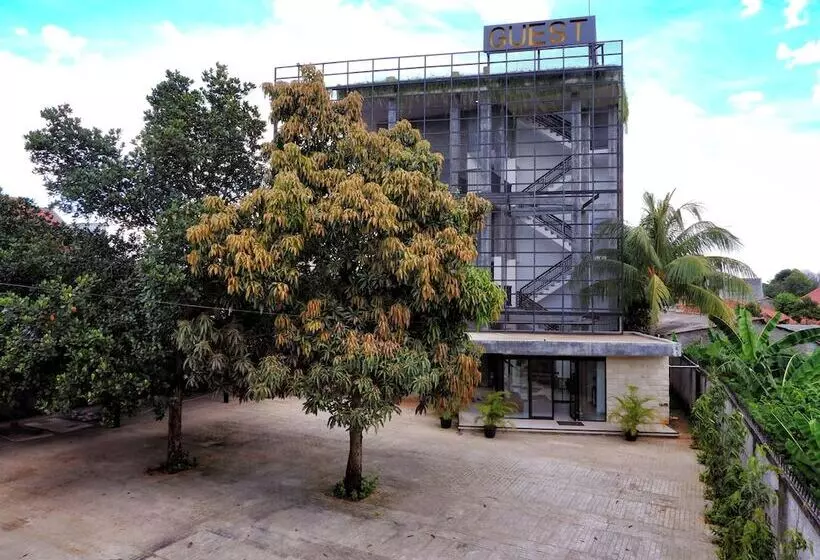 Hotelli Guest House 555 Nki