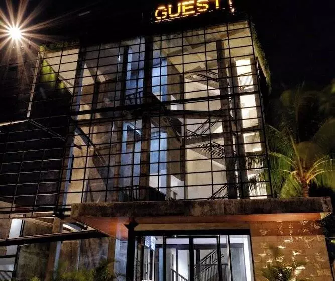 Hotelli Guest House 555 Nki