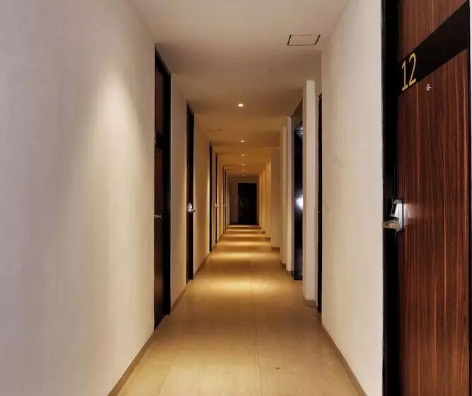 Hotelli Guest House 555 Nki