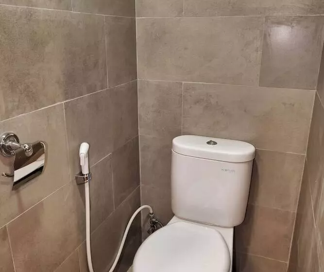 Hotelli Guest House 555 Nki