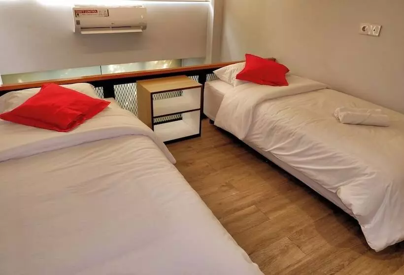 Hotelli Guest House 555 Nki