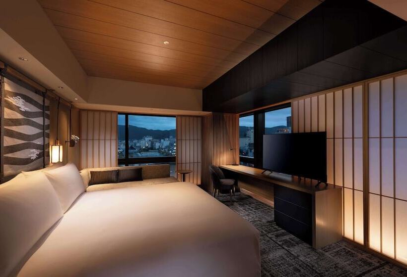 هتل Hilton Kyoto