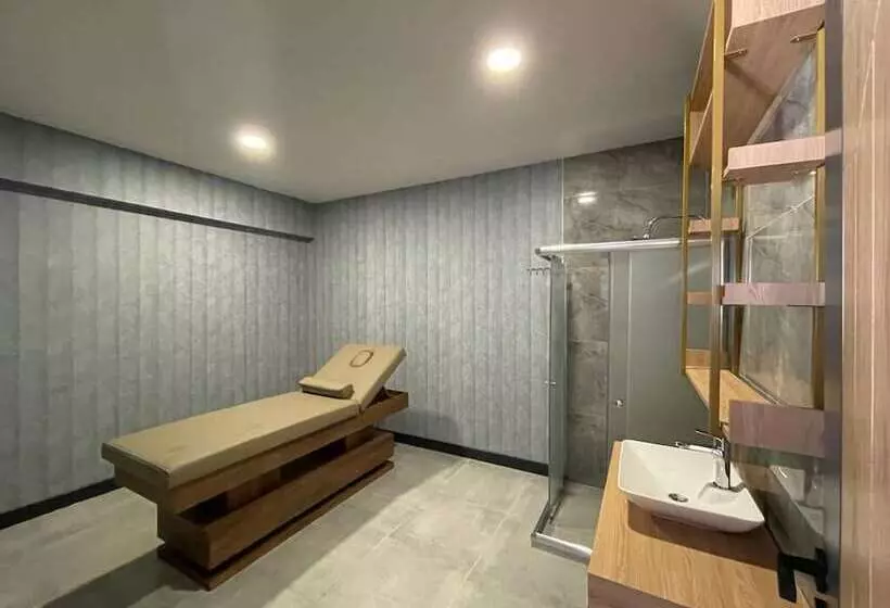 ホテル Ipeksoy Thermal