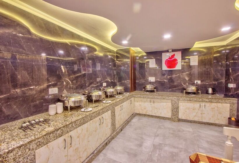 호텔 Katson Blue Shimla