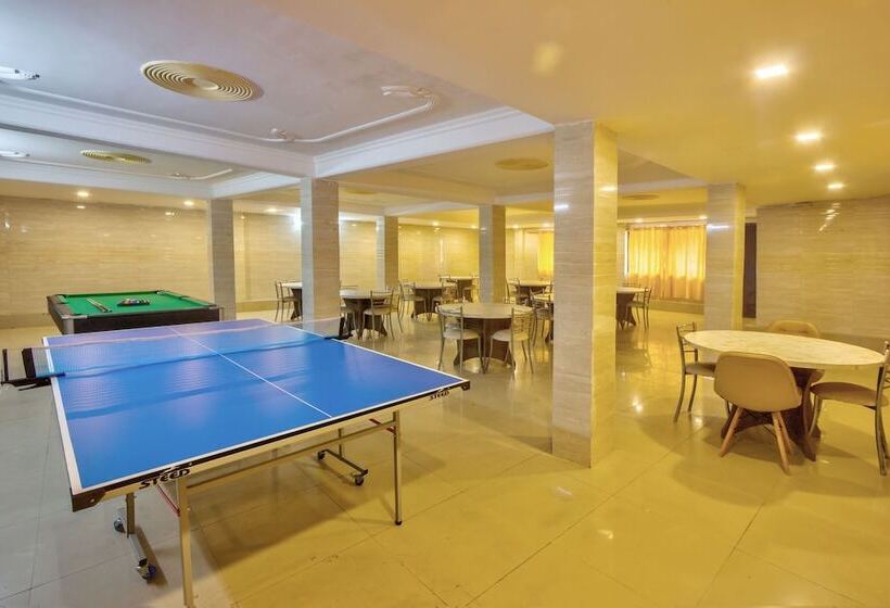 호텔 Katson Blue Shimla