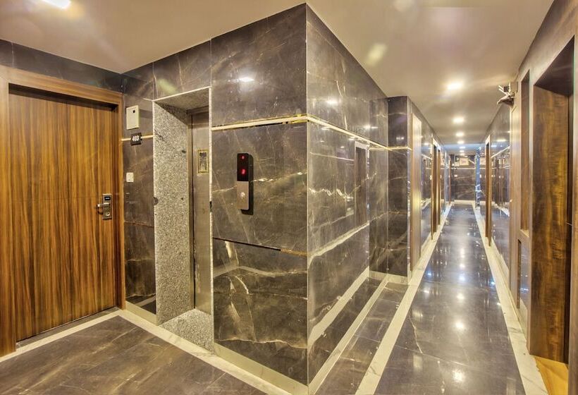 호텔 Katson Blue Shimla