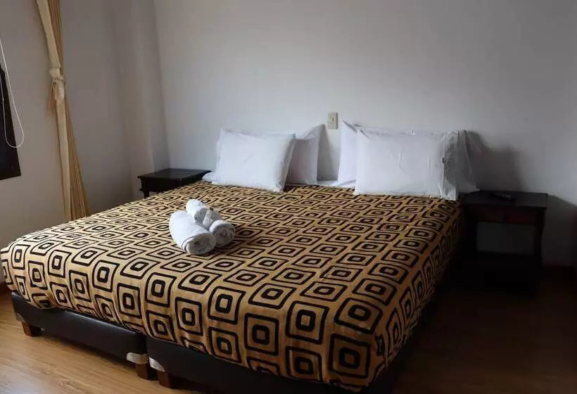 Hotelli Mongui Plaza