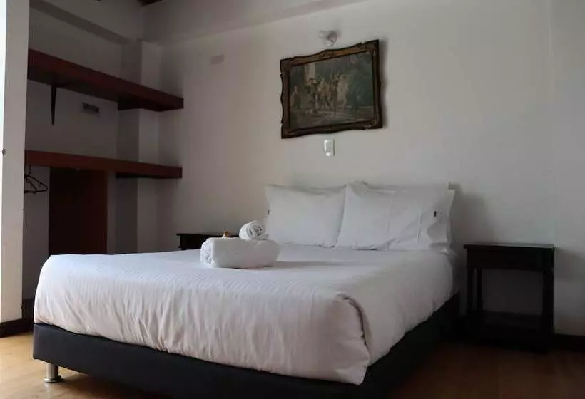 Hotelli Mongui Plaza
