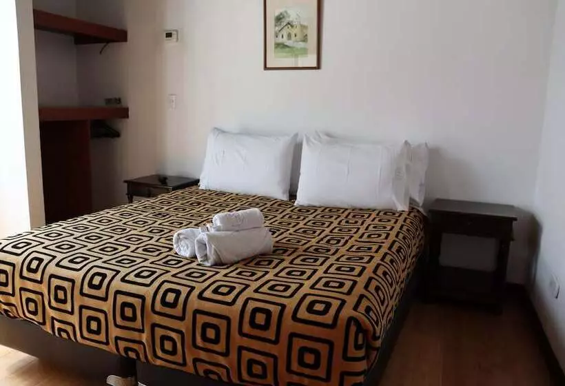 Hotelli Mongui Plaza