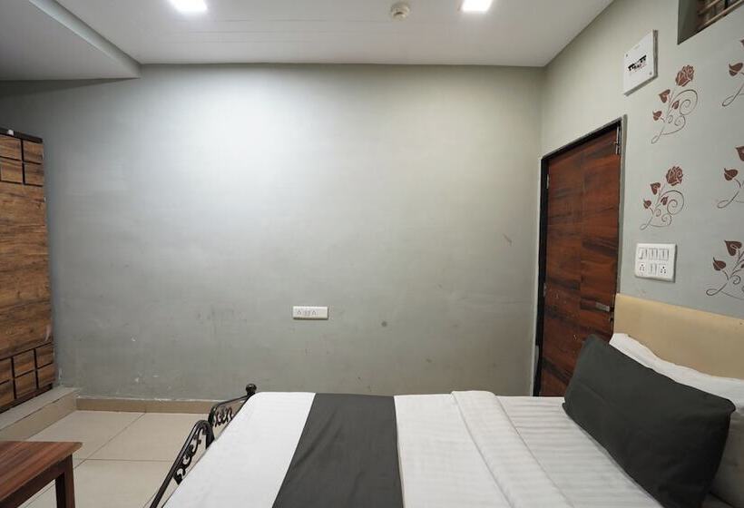 בית מלון כפרי Sai Inn