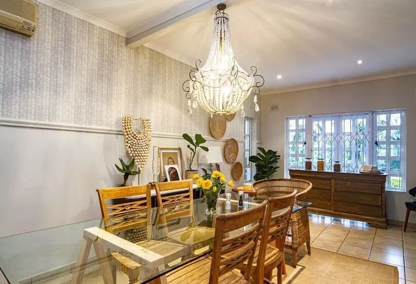 هتل Shelbourne Lodge