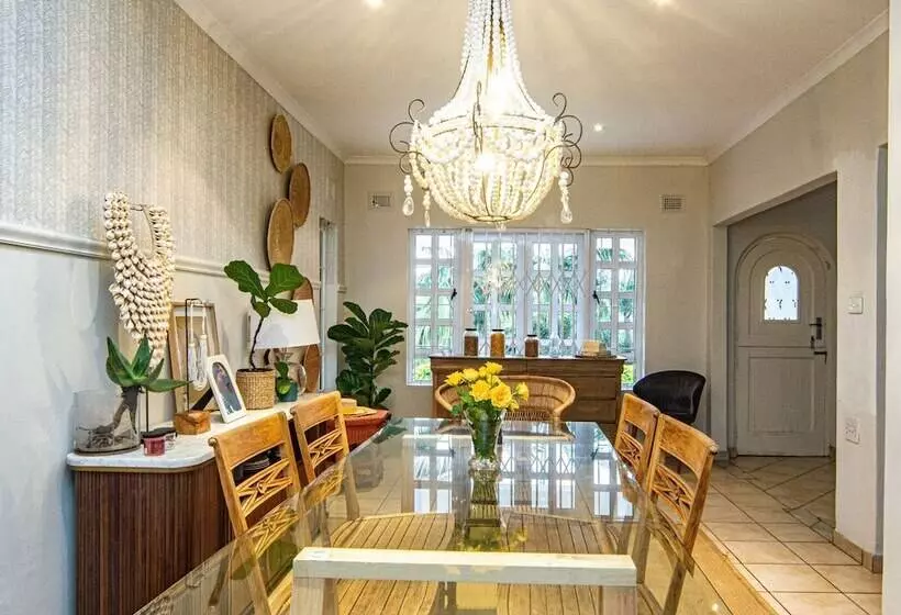 هتل Shelbourne Lodge