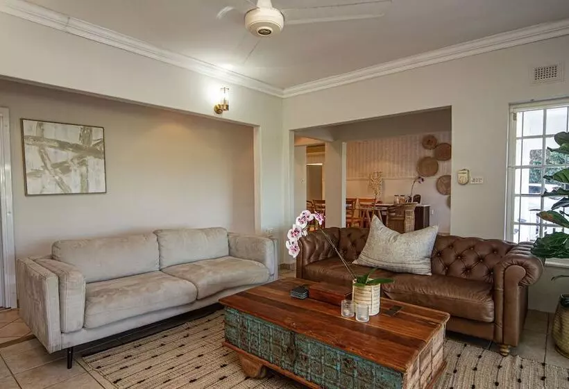 هتل Shelbourne Lodge