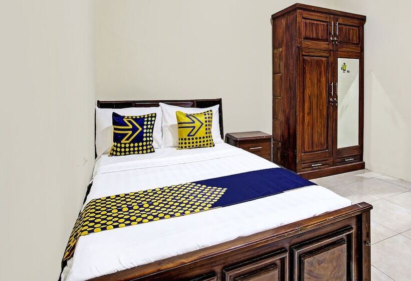 Otel Spot On 92424 Wulan Homestay Syariah