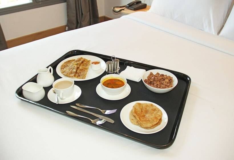 Hotel Srimaan By Oyo Rooms